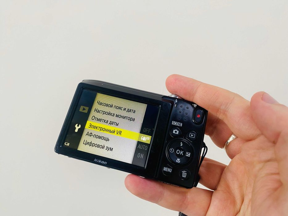 Продам камеру Nikon Coolpix A100