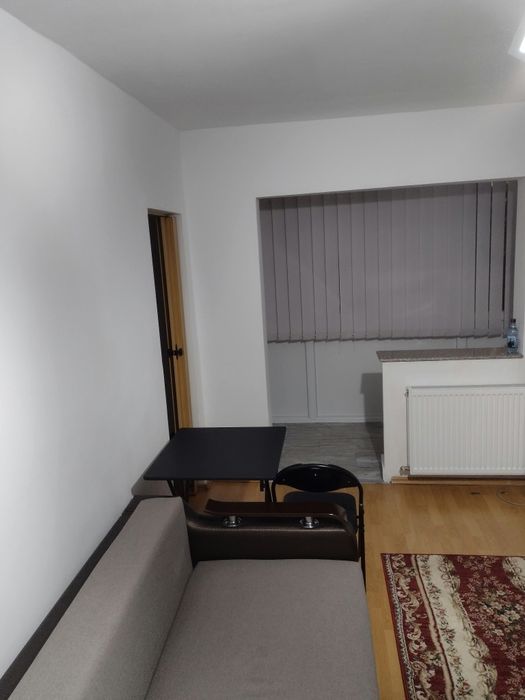 Garsonieră de închiriat