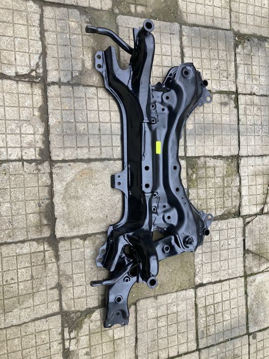 Преден мост за тойота версо/ Toyota verso 09-14г