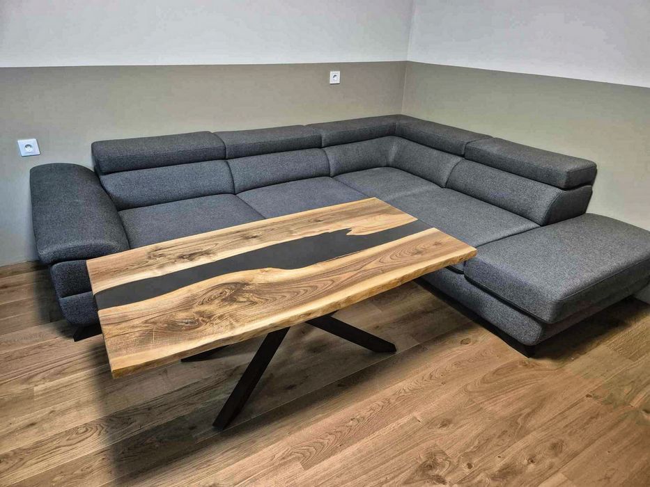 Изработка на маси от масив или масив и епоксидна смола по поръчка