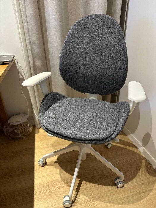Scaun rotativ ergonomic IKEA HATTEFJÄLL gri