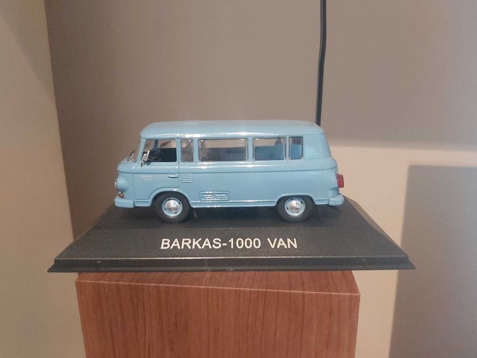Barkas 1000 Van Macheta metal din colectia Masini de Legenda 1:43