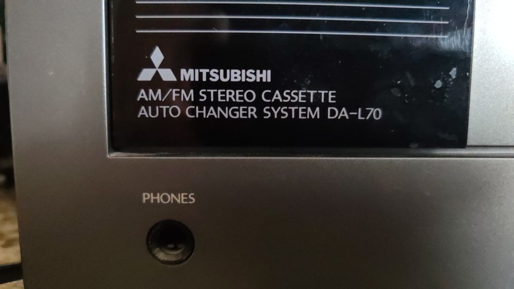 Магнитофон кассетный, усилитель