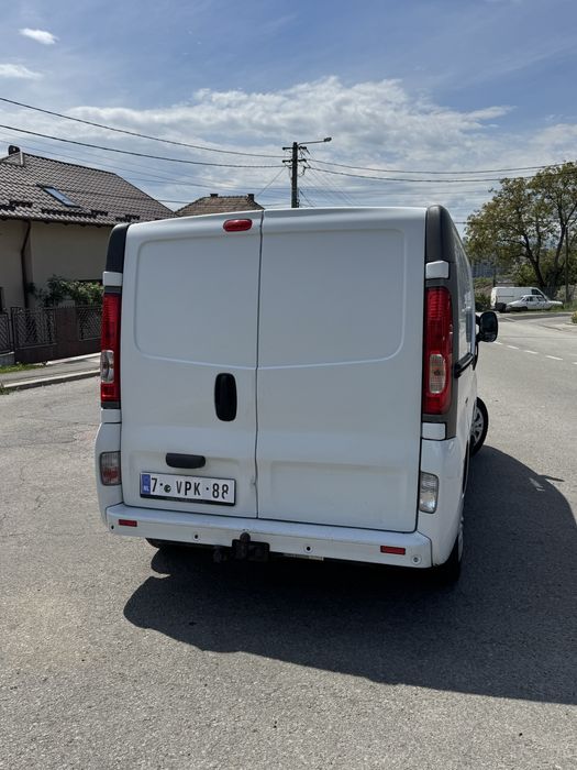 OPEL Vivaro 2011 — imagine 3