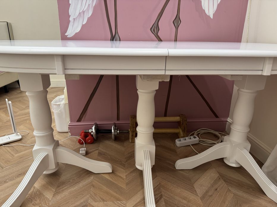 Срочно продаю стол!