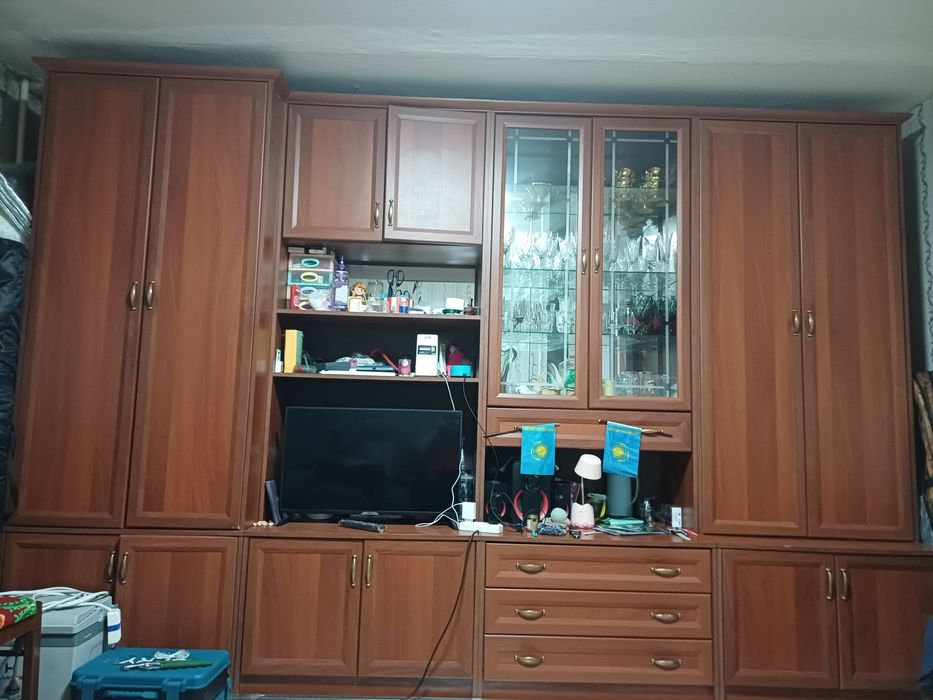 Продам стенку. Срочно!