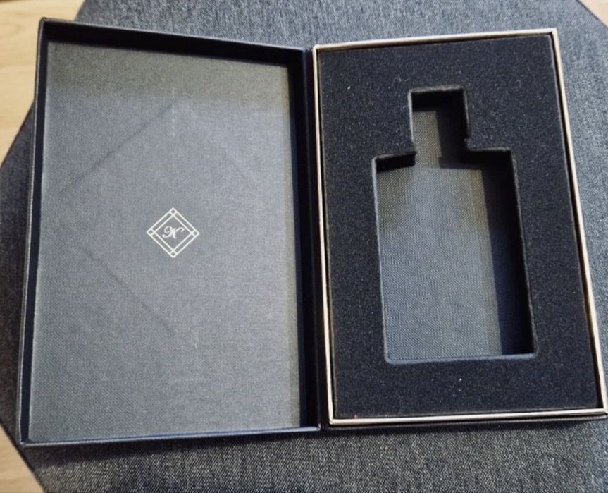 Cutii goale parfum