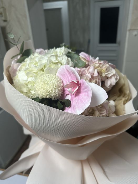 Букеты, цветы свежие