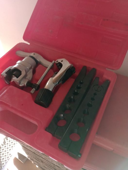 Истрю́менть  тер