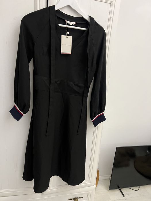 Tommy Hilfiger rochie neagra mid length dress size 4