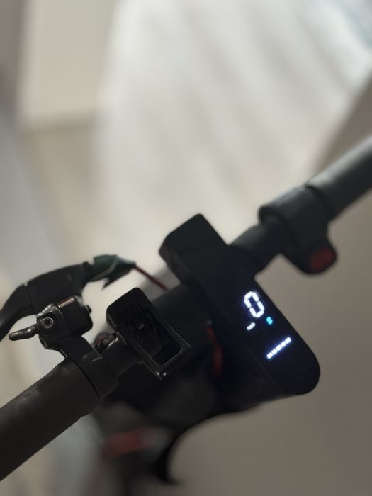 Электросомакат Xiaomi m365 pro