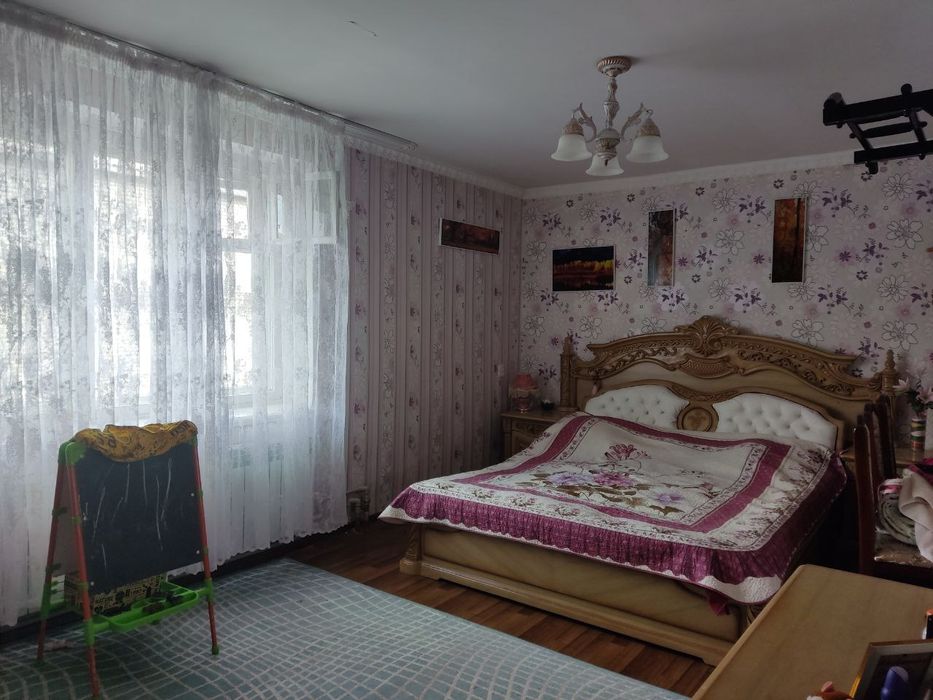 Продам 4х комнатную квартиру