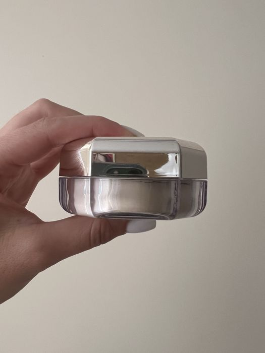 Пудра Fenty beauty