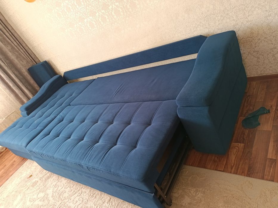 Диван в хорошем состоянии