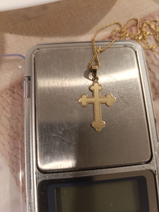 Златен кръст със синджир 14 карата 585