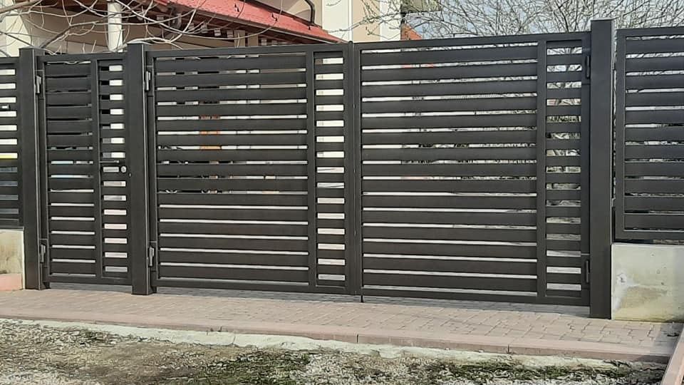 Garduri și porți stil jaluzele șipcă metalica tabla cutata