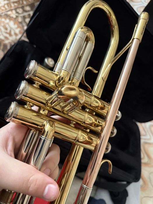 Продавам тромпет classic cantabile