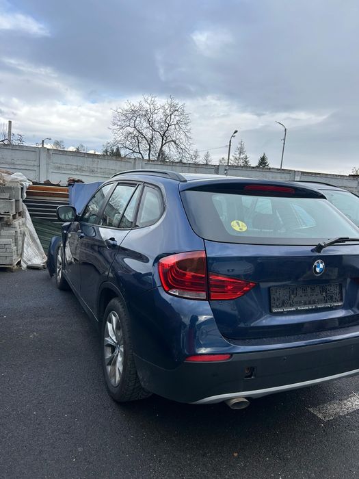 BMW X1 avariat frontal