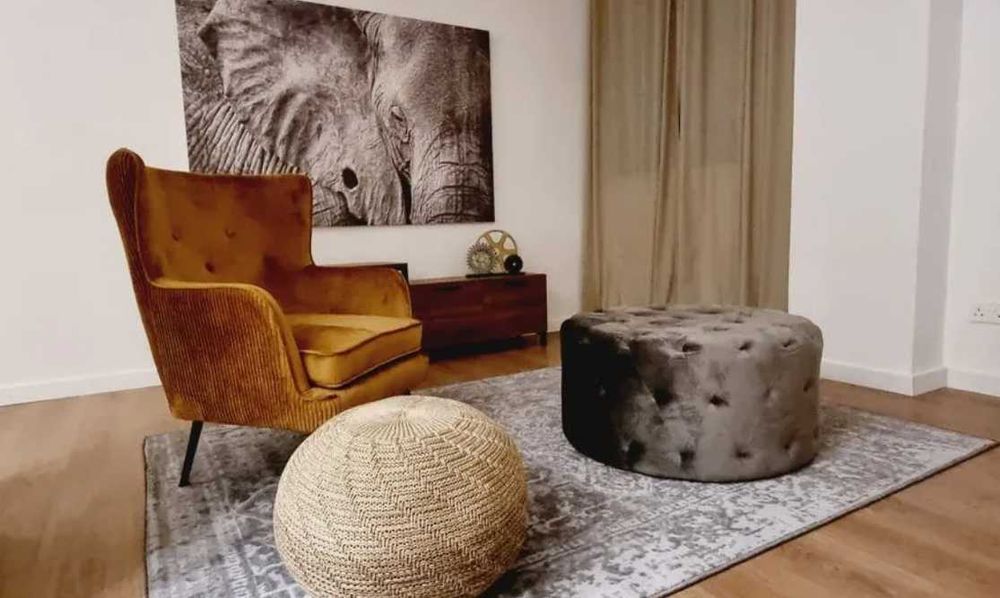 Дава се под наем Тристаен апартамент в Пловдив, Център - 86 кв.м за 285.6 € - Снимка #1