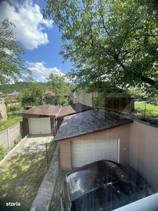 Casa ultracentrala langa Biserica Evanghelica | 4 camere | 5 bai | Gar