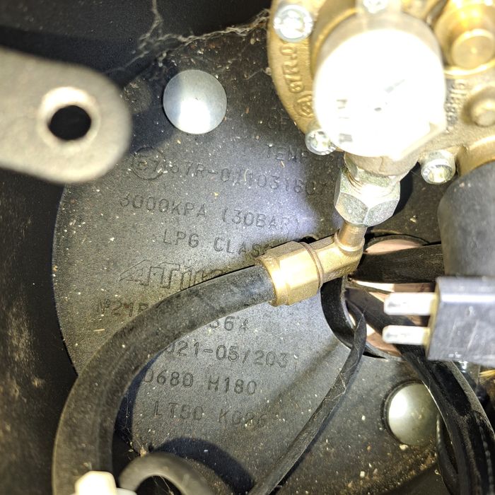 АГУ за 6 цилиндров двигатал