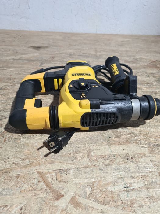 Rotopercutor SDS Plus 950W DeWalt 25333