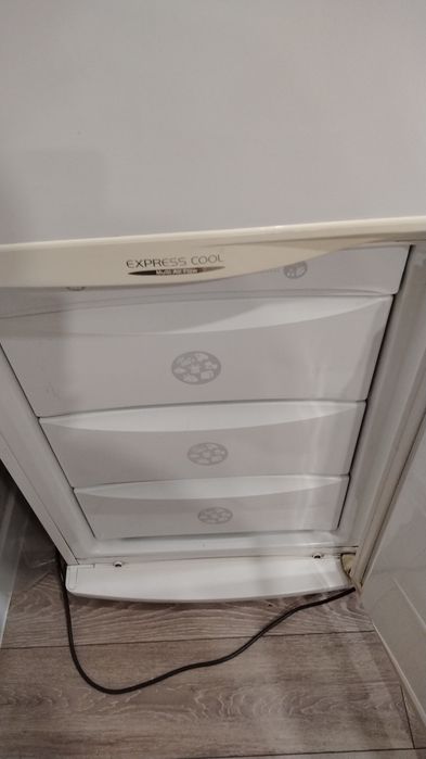 Продам холодильник  LG