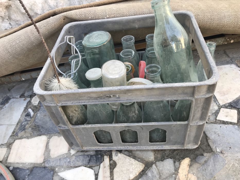 Тара с бутылками