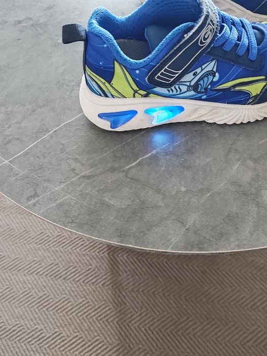 Детски маратонки GEOX Light, Skechers Lights