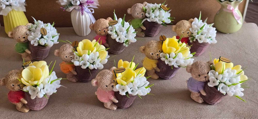 Мече с кокиче от сапун