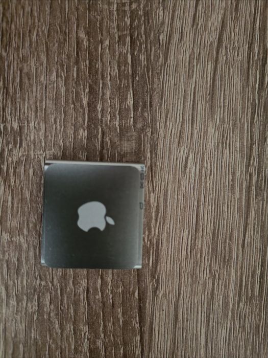 iPod Shuffle 4th gen 2 Gb