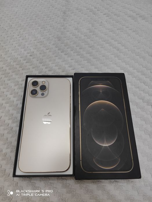 Vând/Schimb iPhone 12 Pro Max 256GB, Gold, în stare 9.7/10