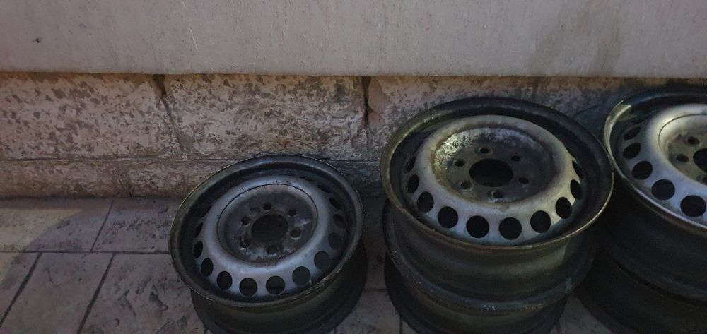 Vând jante Mercedes Sprinter R16