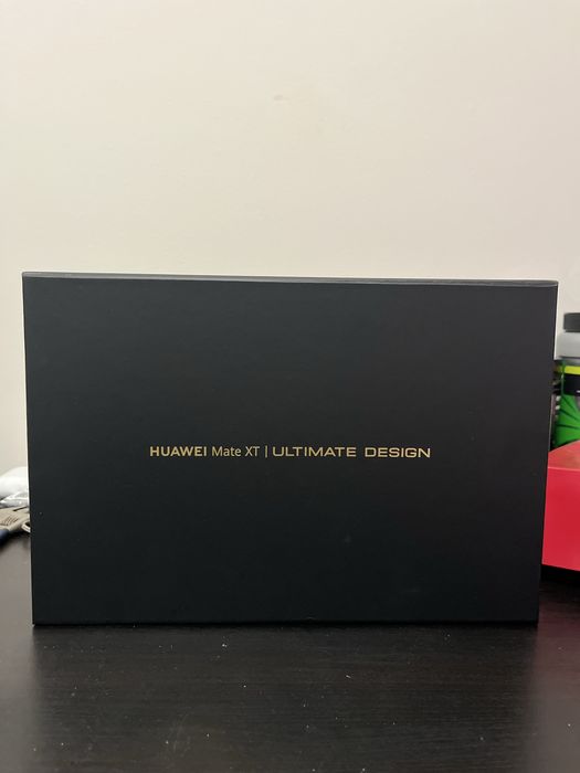 Huawei xt mate ultimate design