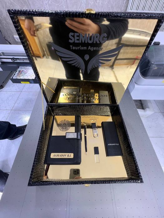 Беджик Ручка Термоз Бакал Брилок Табличка Визитка Флаер Блакнот Байрок