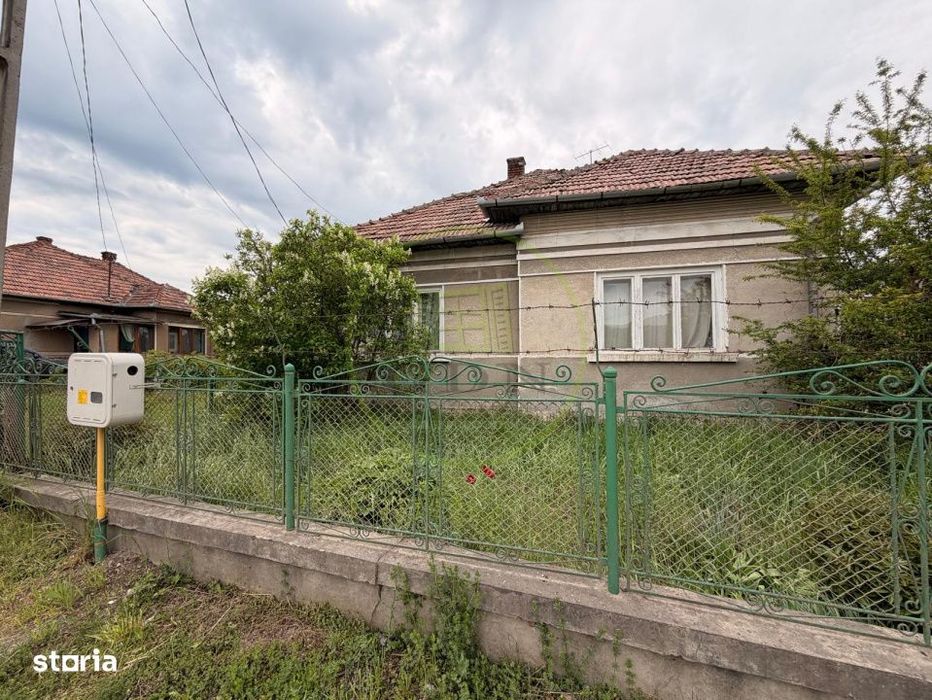 Casa individuala de vanzare in Aghiresu-Fabrici. Comision 0