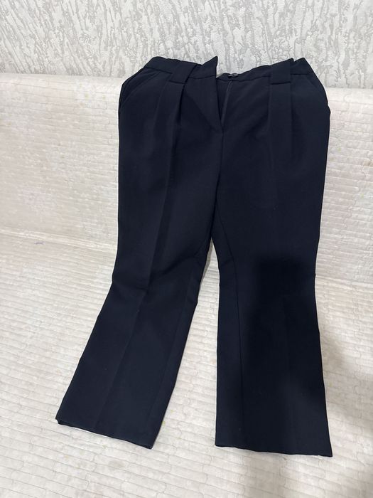 Брюки школьные за 5000 тг, девочке 12-14 лет