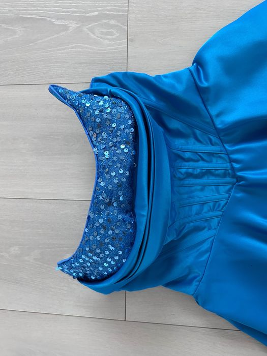 Абитурентска рокля за 30€