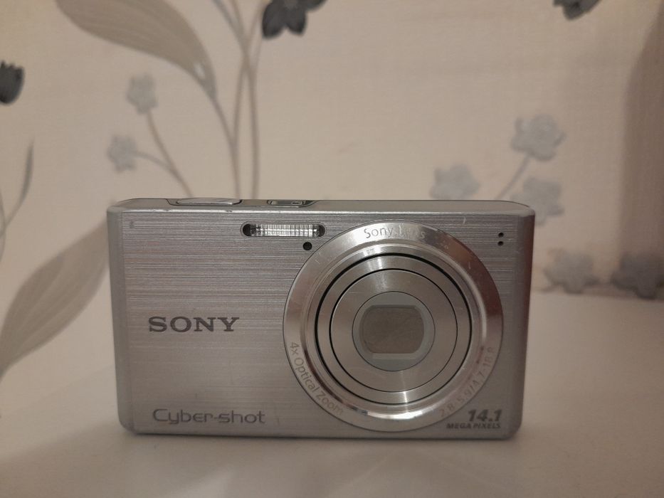 Aparat foto digital Sony DSC W610