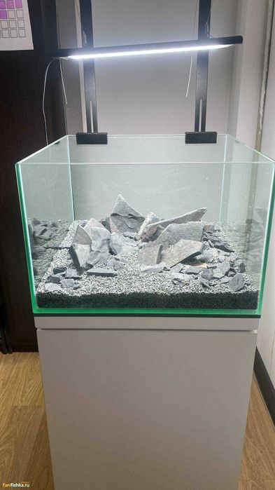 Аквариум ~100 литров