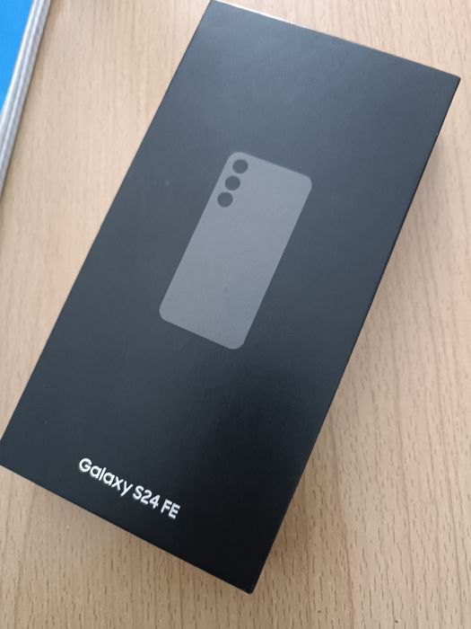 Samsung S24 FE  новый