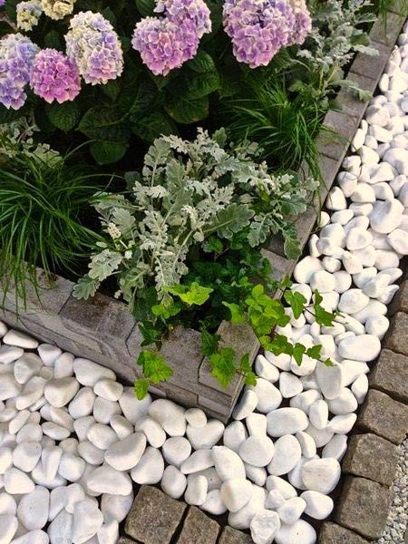 Белая галька для сада со склада в городе Шымкент