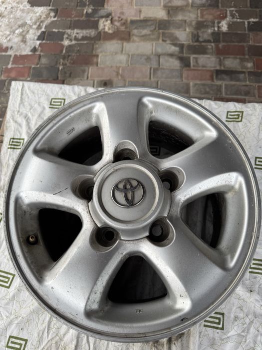 Продам диски от Land Cruiser J200, год 2008