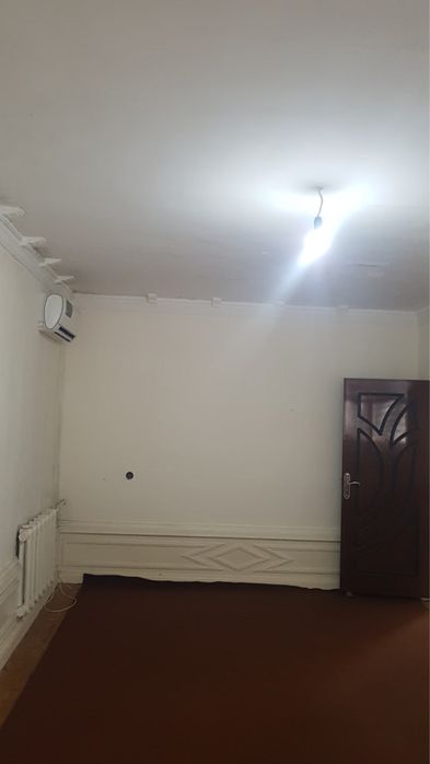 Sotiladi dom 4 mikrarayon3 xona4 qavat Narxi 380mln hokimyad ro’parasi