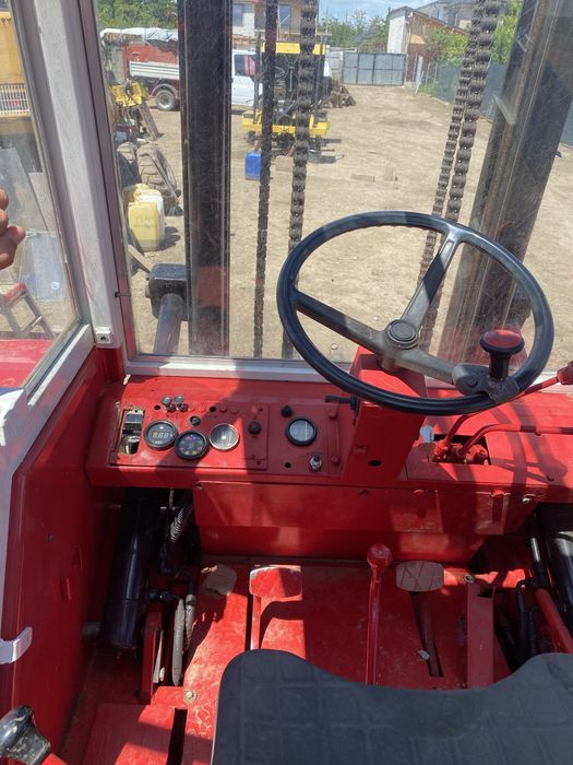 Stivuitor Manitou teren accidentat