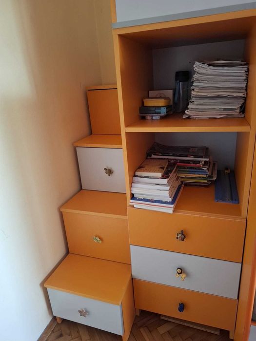 Vand mobilier camera copii