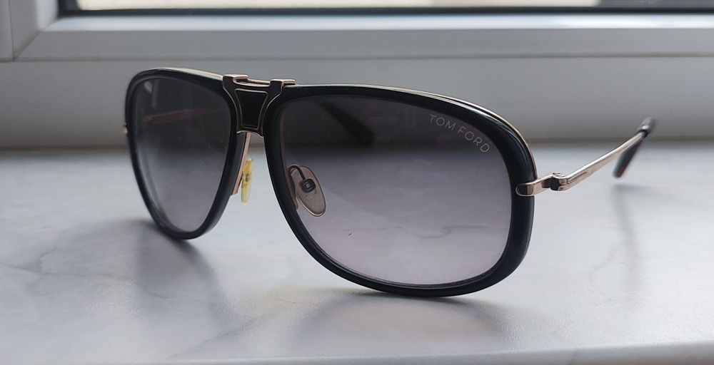 Солнцезащитные очки Tom Ford Robbie