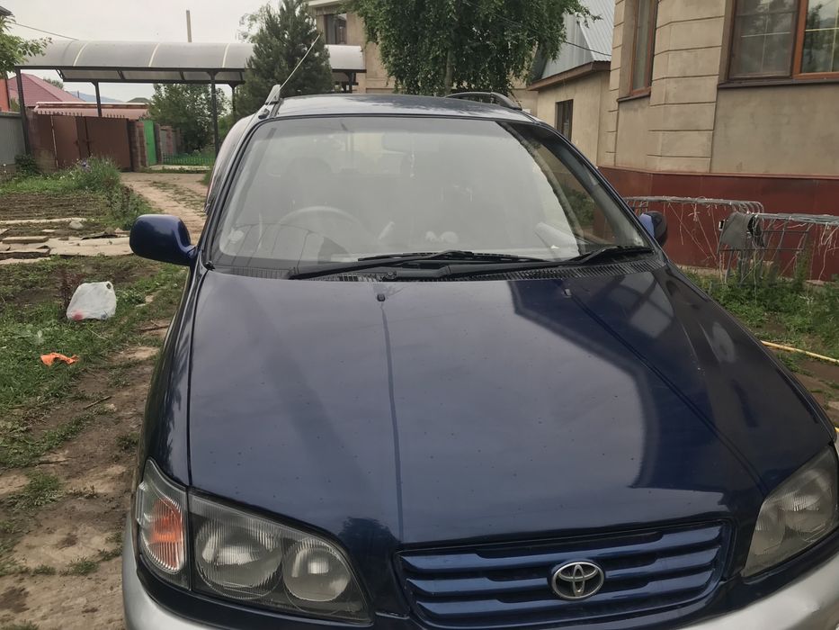 Toyota ipsum продаю