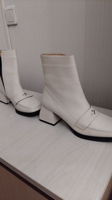 Продам кожанные полусапожки