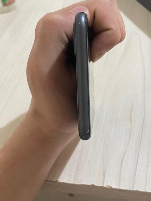 Продаю Айфон 8плюс